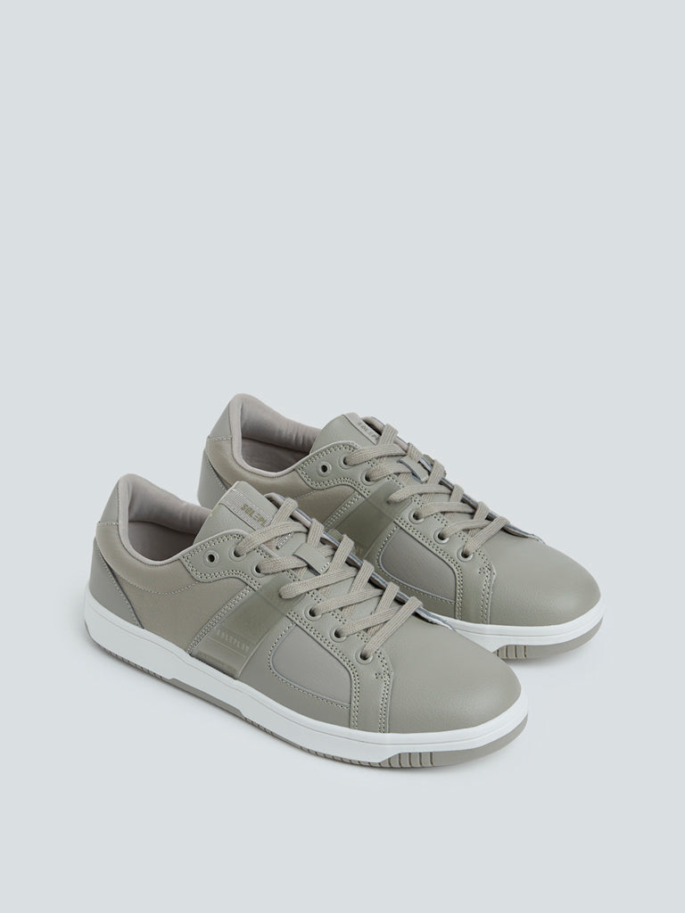 SOLEPLAY Light Taupe Sneakers